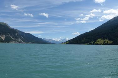 Erste Rundfahrt der „Hubertus“ auf dem Reschensee im heurigen Jahr. Fotos: Sepp