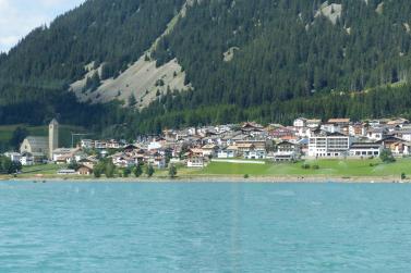 Erste Rundfahrt der „Hubertus“ auf dem Reschensee im heurigen Jahr. Fotos: Sepp