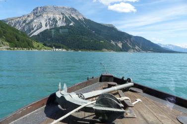 Erste Rundfahrt der „Hubertus“ auf dem Reschensee im heurigen Jahr. Fotos: Sepp