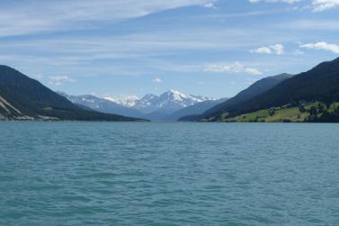 Erste Rundfahrt der „Hubertus“ auf dem Reschensee im heurigen Jahr. Fotos: Sepp