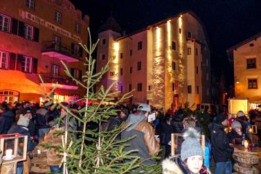 Licht, Düfte und Klänge beim Glurnser Advent 2019; Fotos: Sepp