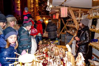 Licht, Düfte und Klänge beim Glurnser Advent 2019; Fotos: Sepp