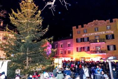 Licht, Düfte und Klänge beim Glurnser Advent 2019; Fotos: Sepp