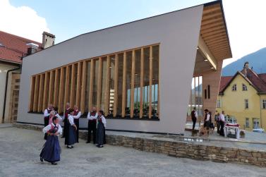 Segnung des Pavillons im Dorfanger von Mals am Herz-Jesu-Sonntag 2019; Fotos: Sepp