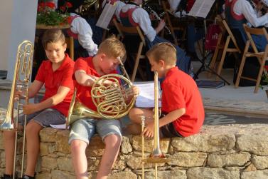 Segnung des Pavillons im Dorfanger von Mals am Herz-Jesu-Sonntag 2019; Fotos: Sepp