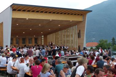 Segnung des Pavillons im Dorfanger von Mals am Herz-Jesu-Sonntag 2019; Fotos: Sepp