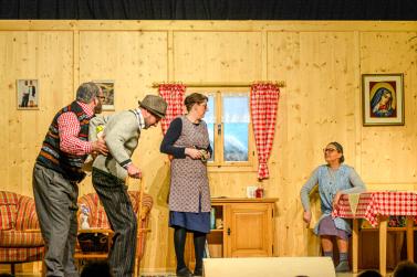 "Zwei harte Kerle" - Theater in Martell; Fotos: Ingeborg Rechenmacher
