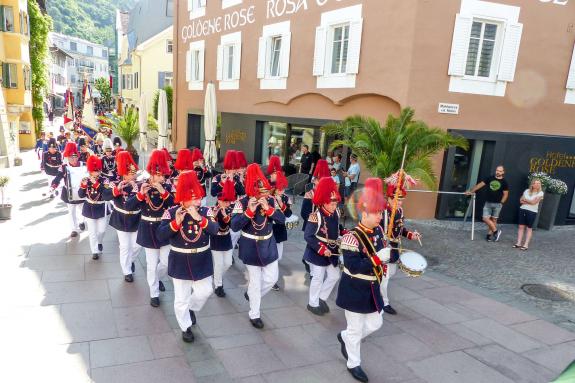 60 Jahre Wiedergründung der Schützenkompanie Schlanders und Fahnenweihe (16. Juni 2019). Fotos: Sepp