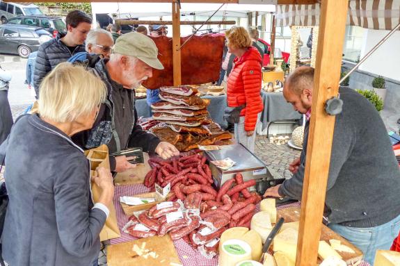 Die fünfte Auflage des Brauchtums- und Genussfestes am 13. Oktober gehörte zu den Höhepunkten der Brauchtumswoche 2019 in Prad. Fotos: Sepp