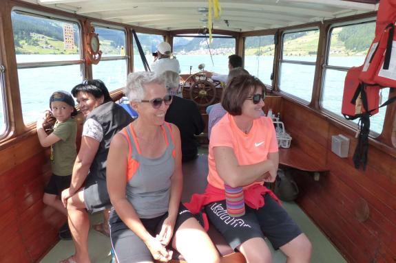 Erste Rundfahrt der „Hubertus“ auf dem Reschensee im heurigen Jahr. Fotos: Sepp