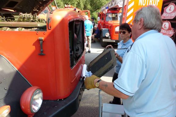 Feuerwehrfest mit Oldtimertreffen in Latsch; Einzug vom 23. Juli 2017; Fotos: Sepp