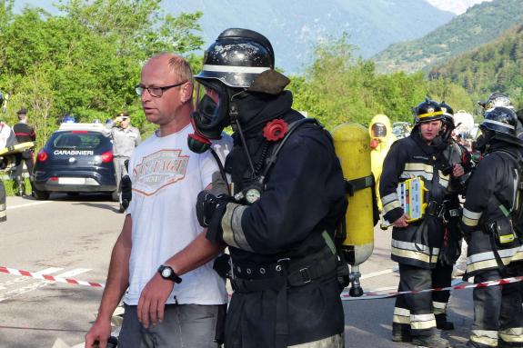 Großübung des Bezirksfeuerwehrverbandes Untervinschgau in Laas (Gefahrgutunfall auf der Laaser Geraden) und in Schlanders (Rauchentwicklung im Krankenhaus), 9. Juni 2018; Fotos: Sepp