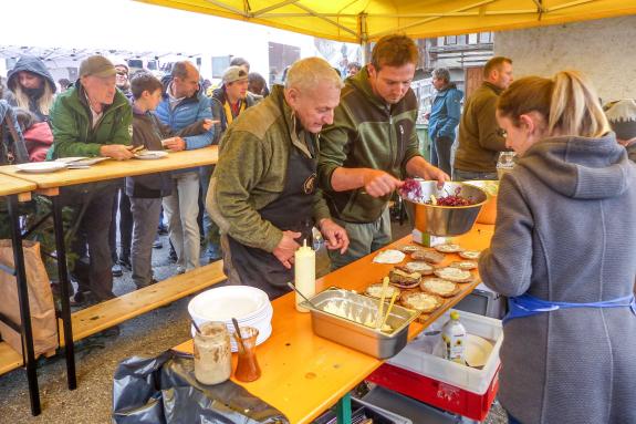 KleinDORFgeflüster im Bergsteigerdorf Matsch unter dem Motto „schaugn. lousn. koschtn“; 19.10.2019; Fotos: Sepp