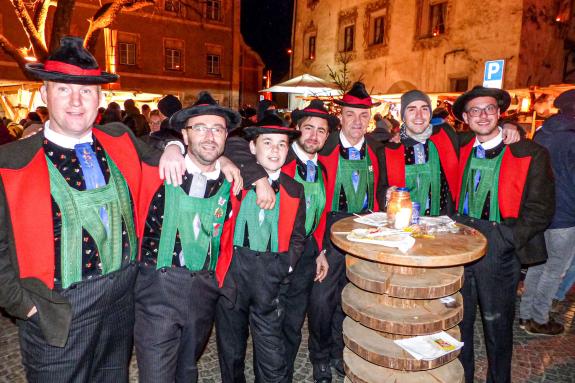Licht, Düfte und Klänge beim Glurnser Advent 2019; Fotos: Sepp