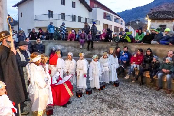 Nikolauslegende und Nikolausumzug Latsch; 5. Dezember 2018; Fotos Sepp