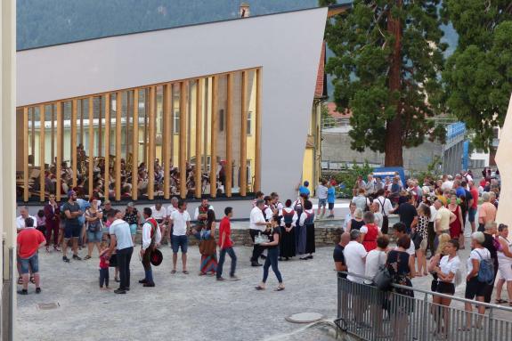 Segnung des Pavillons im Dorfanger von Mals am Herz-Jesu-Sonntag 2019; Fotos: Sepp