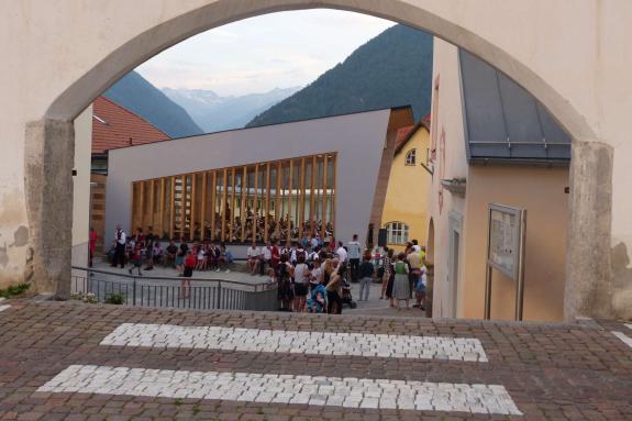 Segnung des Pavillons im Dorfanger von Mals am Herz-Jesu-Sonntag 2019; Fotos: Sepp