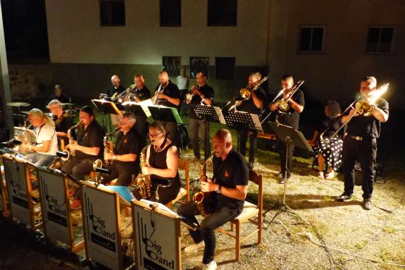 Segnung des Pavillons im Dorfanger von Mals am Herz-Jesu-Sonntag 2019; Fotos: Sepp