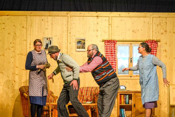"Zwei harte Kerle" - Theater in Martell; Fotos: Ingeborg Rechenmacher