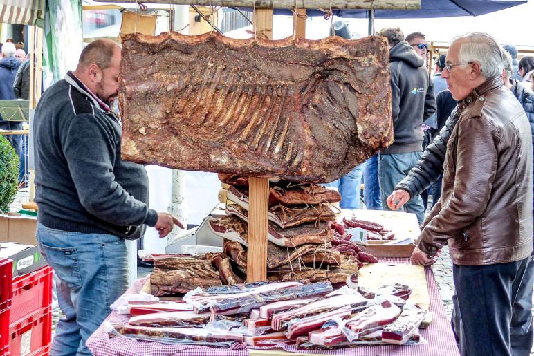 Die fünfte Auflage des Brauchtums- und Genussfestes am 13. Oktober gehörte zu den Höhepunkten der Brauchtumswoche 2019 in Prad. Fotos: Sepp
