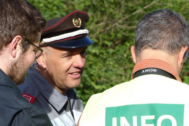 Großübung des Bezirksfeuerwehrverbandes Untervinschgau in Laas (Gefahrgutunfall auf der Laaser Geraden) und in Schlanders (Rauchentwicklung im Krankenhaus), 9. Juni 2018; Fotos: Sepp